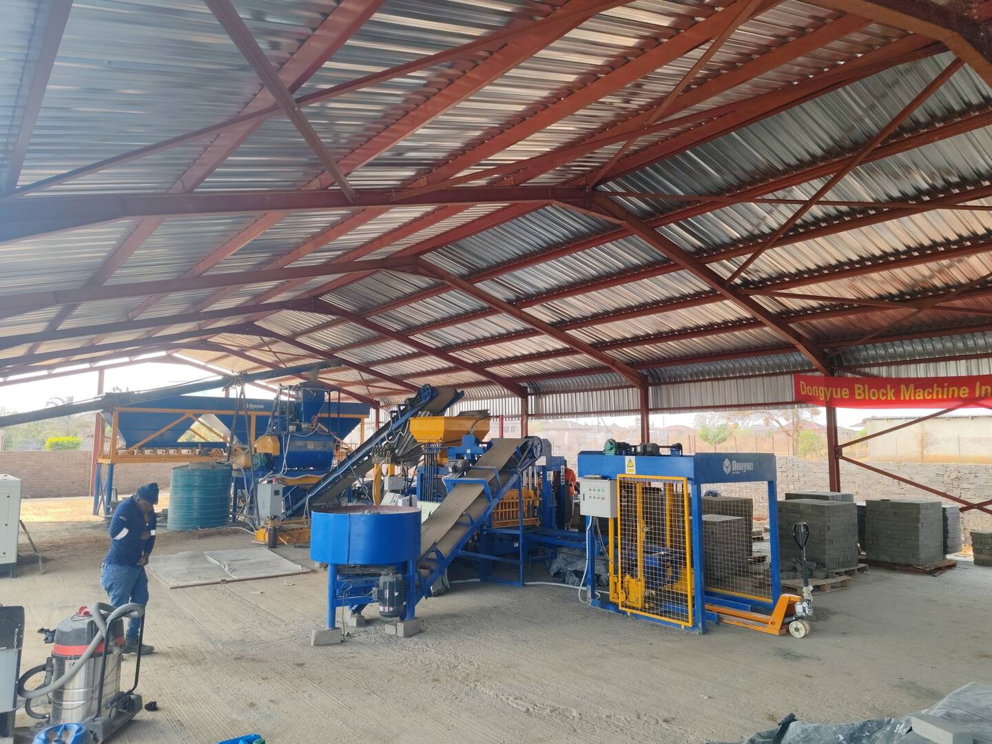 Mavuni brick making machine